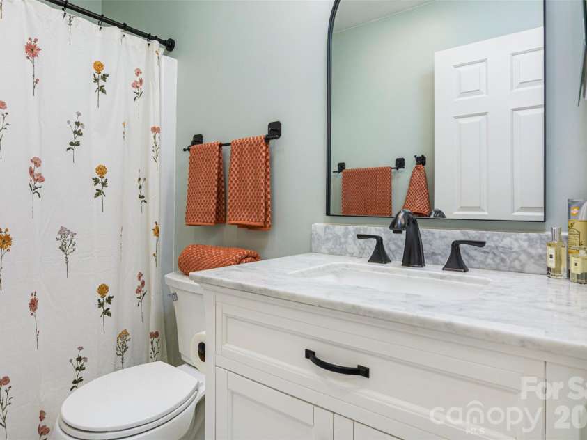 461 Britton Creek Drive, Hendersonville, NC 28791.  MLS# CAR4395231, YatesRealty ID 31549. 
