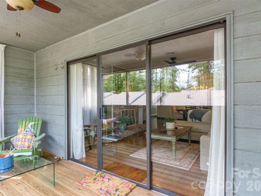 461 Britton Creek Drive, Hendersonville, NC 28791.  MLS# CAR4395231, YatesRealty ID 31549. 