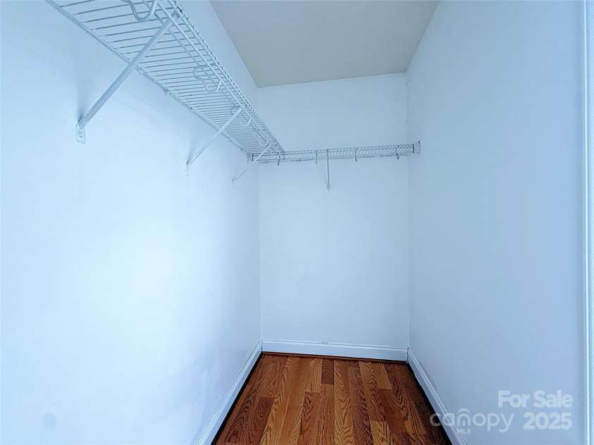 9718 E W T HARRIS Boulevard, Charlotte, NC 28227.  MLS# CAR4280306, YatesRealty ID 31549. 