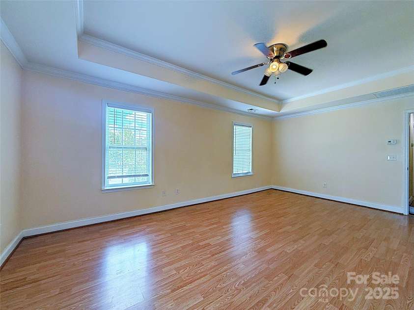 9718 E W T HARRIS Boulevard, Charlotte, NC 28227.  MLS# CAR4280306, YatesRealty ID 31549. 