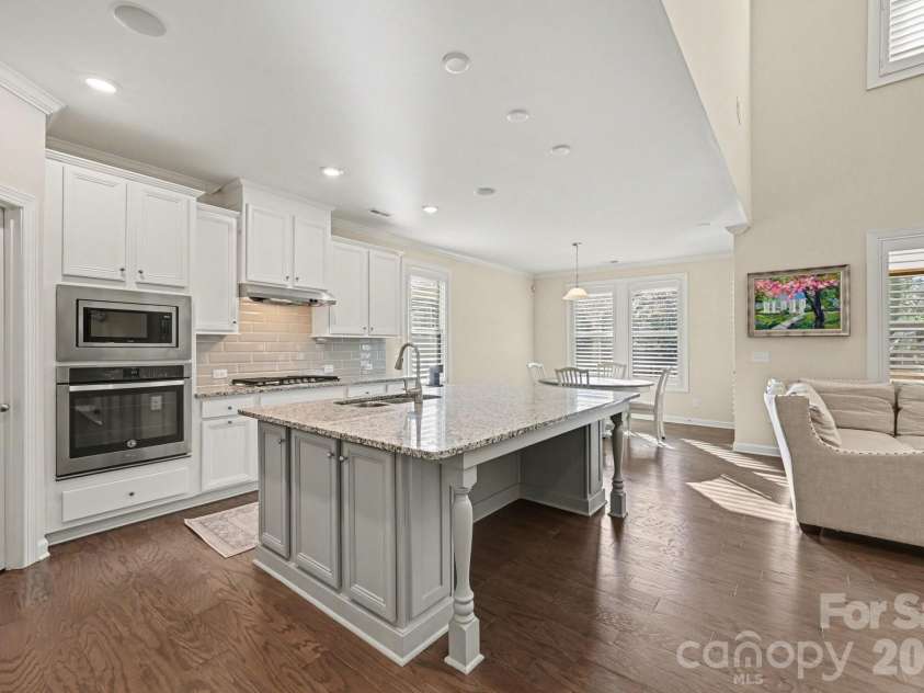 127 Smithfield Drive, Charlotte, NC 28270.  MLS# CAR4353148, YatesRealty ID 3155. 