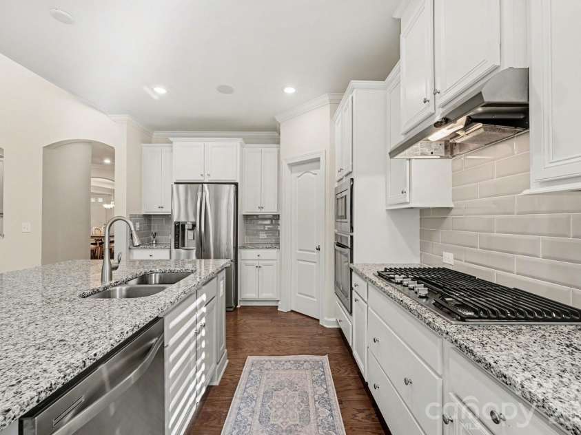 127 Smithfield Drive, Charlotte, NC 28270.  MLS# CAR4353148, YatesRealty ID 3155. 