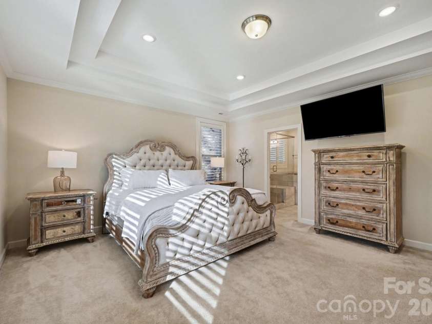 127 Smithfield Drive, Charlotte, NC 28270.  MLS# CAR4353148, YatesRealty ID 3155. 