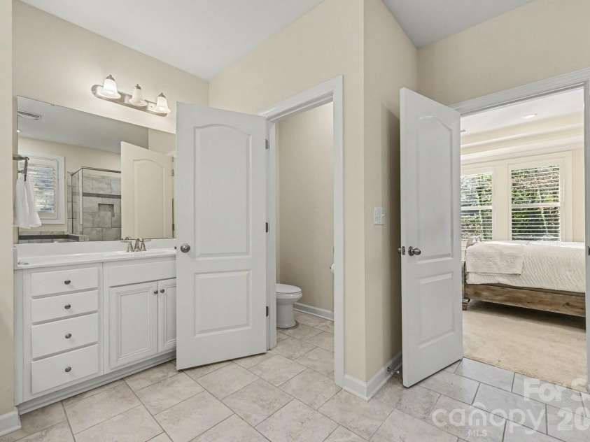 127 Smithfield Drive, Charlotte, NC 28270.  MLS# CAR4353148, YatesRealty ID 3155. 