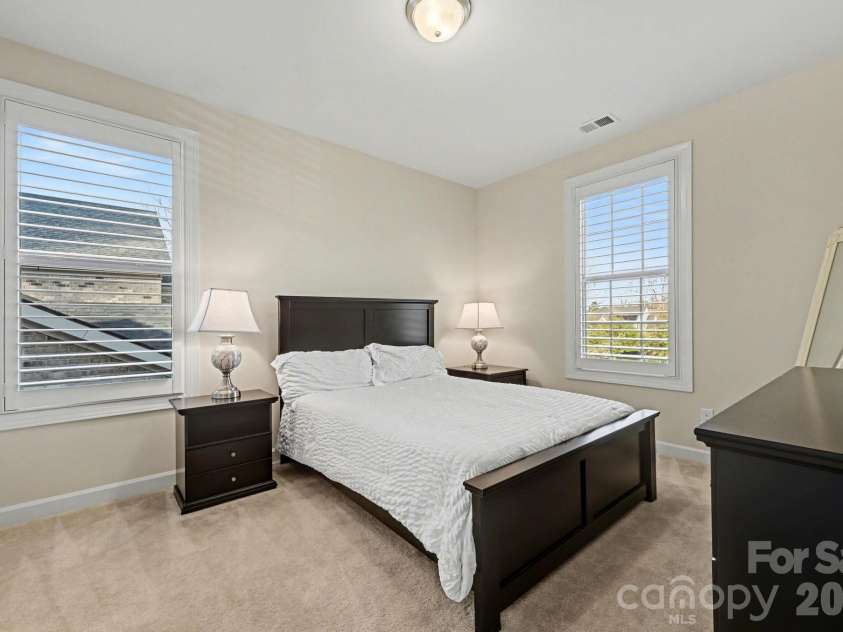 127 Smithfield Drive, Charlotte, NC 28270.  MLS# CAR4353148, YatesRealty ID 3155. 