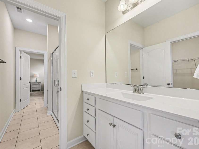 127 Smithfield Drive, Charlotte, NC 28270.  MLS# CAR4353148, YatesRealty ID 3155. 