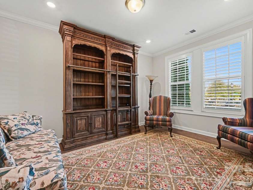 127 Smithfield Drive, Charlotte, NC 28270.  MLS# CAR4353148, YatesRealty ID 3155. 