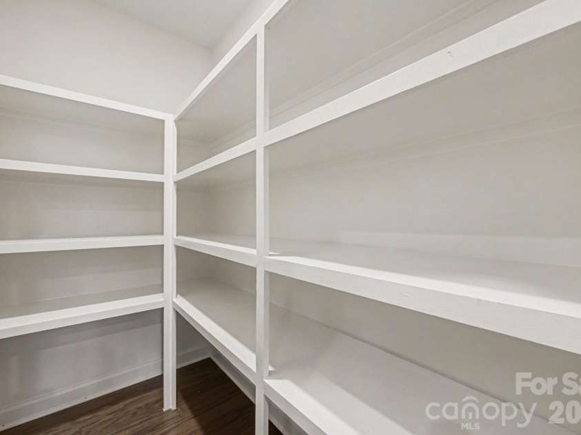127 Smithfield Drive, Charlotte, NC 28270.  MLS# CAR4353148, YatesRealty ID 3155. 