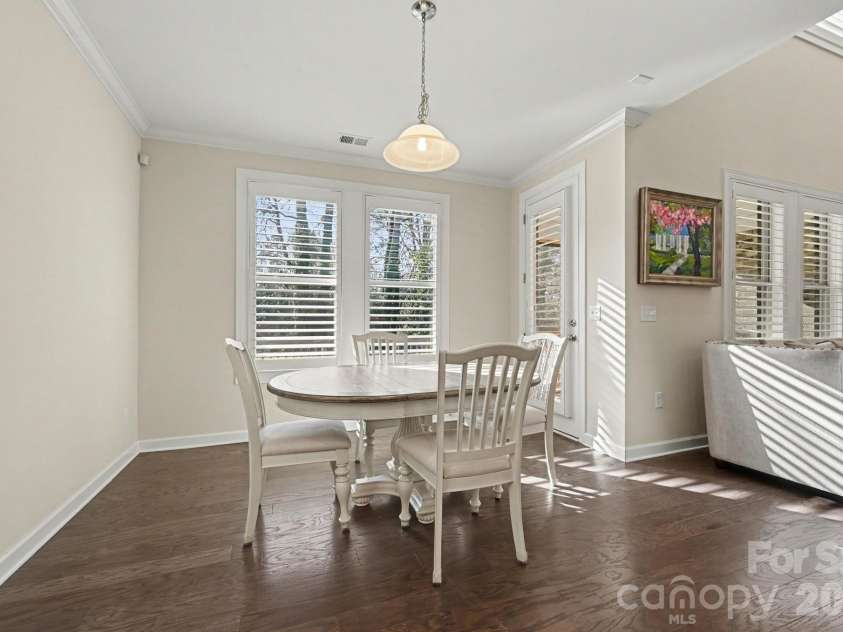127 Smithfield Drive, Charlotte, NC 28270.  MLS# CAR4353148, YatesRealty ID 3155. 