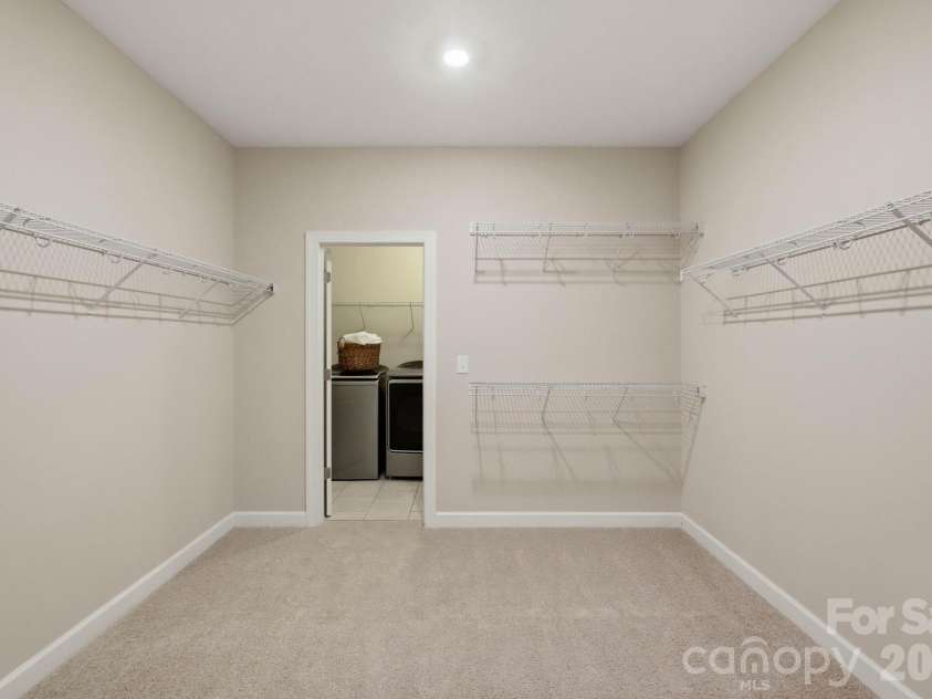 127 Smithfield Drive, Charlotte, NC 28270.  MLS# CAR4414064, YatesRealty ID 3155. 