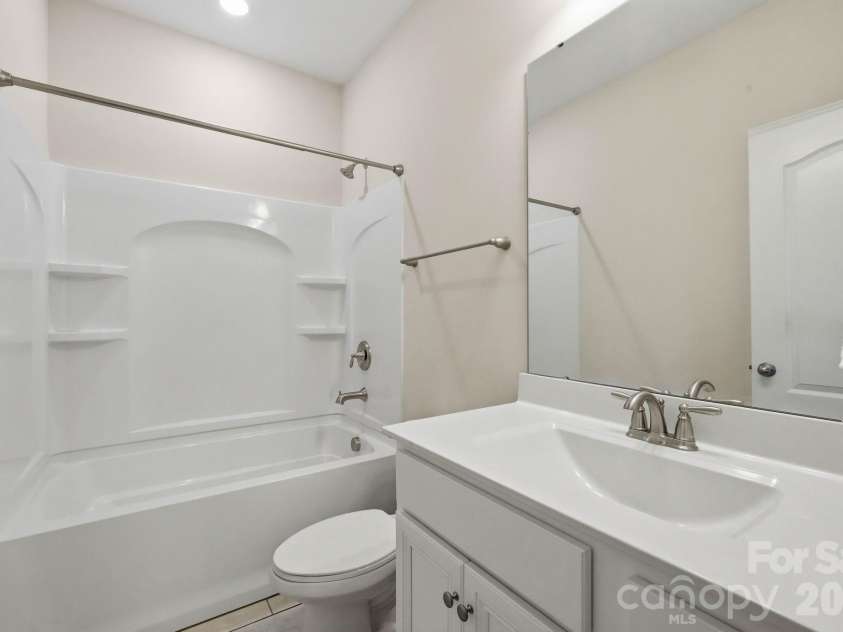 127 Smithfield Drive, Charlotte, NC 28270.  MLS# CAR4414064, YatesRealty ID 3155. 