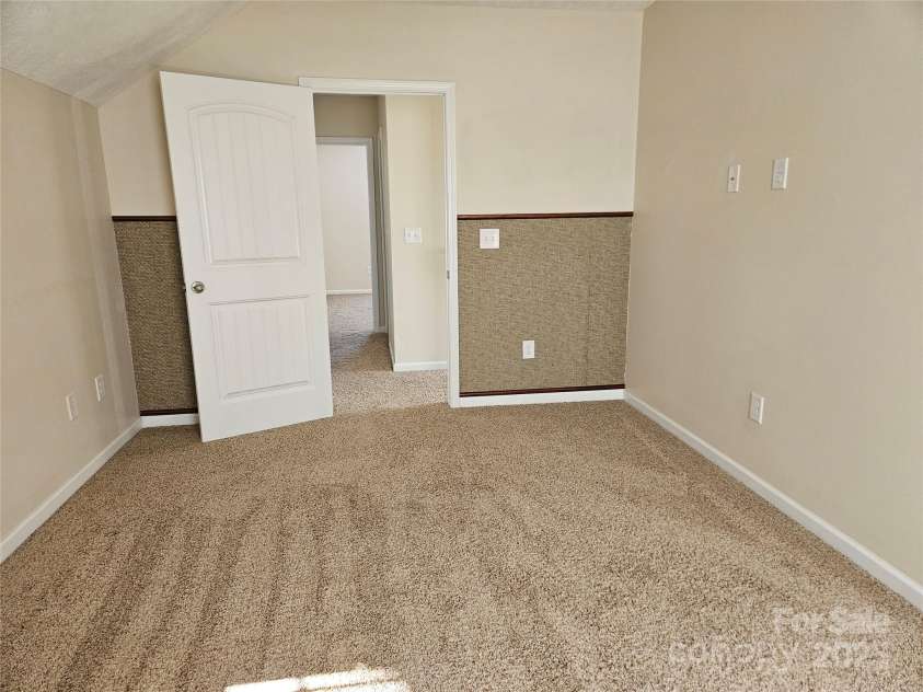 739 Shell Creek Circle, North Myrtle Beach, SC 29582.  MLS# CAR4219148, YatesRealty ID 3155. #1 Bedroom 2nd Floor