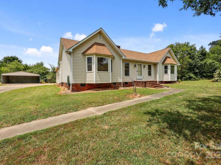 26565 Red Barn Trail, Locust, NC 28097.  MLS# CAR4285361, YatesRealty ID 31550. 