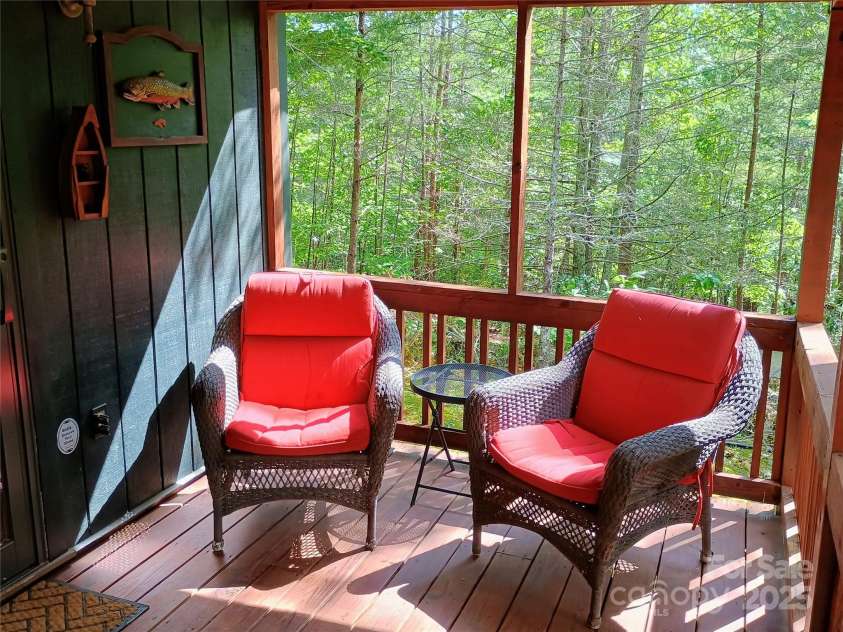 637 Raven Boulevard, Lake Lure, NC 28746.  MLS# CAR4280848, YatesRealty ID 31551. 