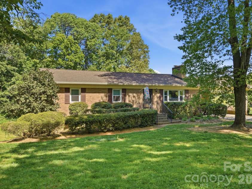 14050 Cabarrus Station Road, Midland, NC 28107.  MLS# CAR4371768, YatesRealty ID 31553. 