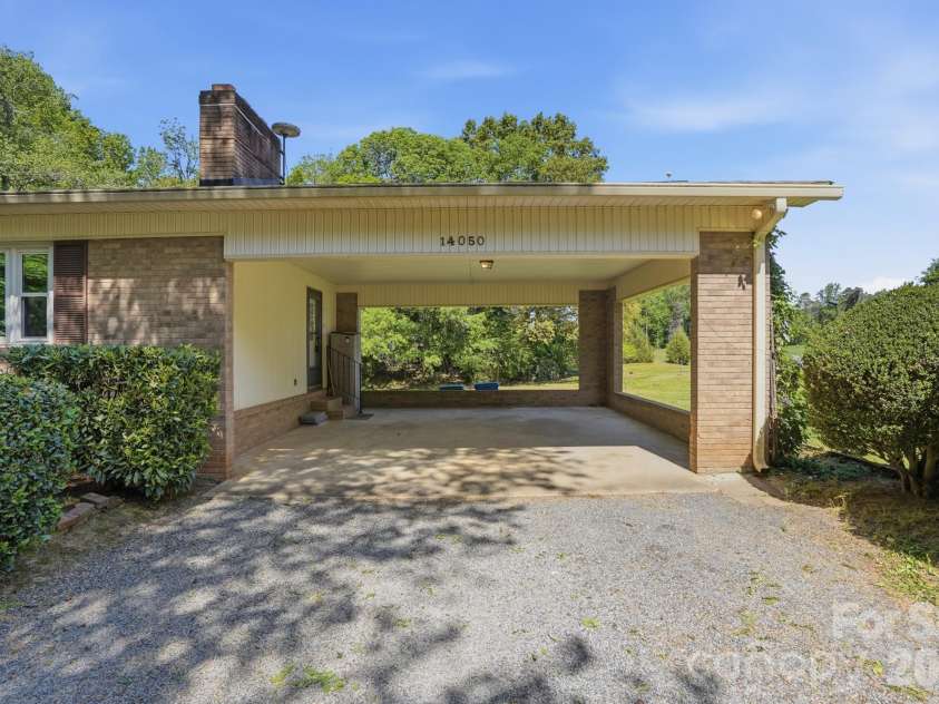 14050 Cabarrus Station Road, Midland, NC 28107.  MLS# CAR4371768, YatesRealty ID 31553. 