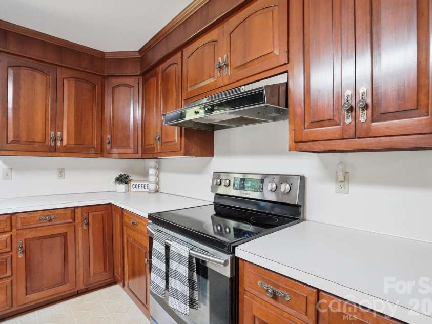 14050 Cabarrus Station Road, Midland, NC 28107.  MLS# CAR4371768, YatesRealty ID 31553. 