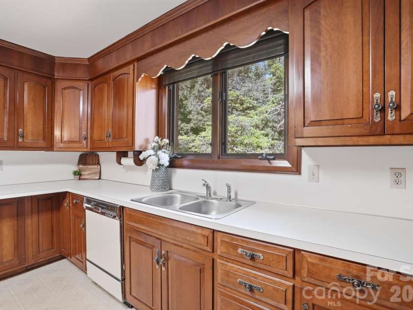 14050 Cabarrus Station Road, Midland, NC 28107.  MLS# CAR4371768, YatesRealty ID 31553. 