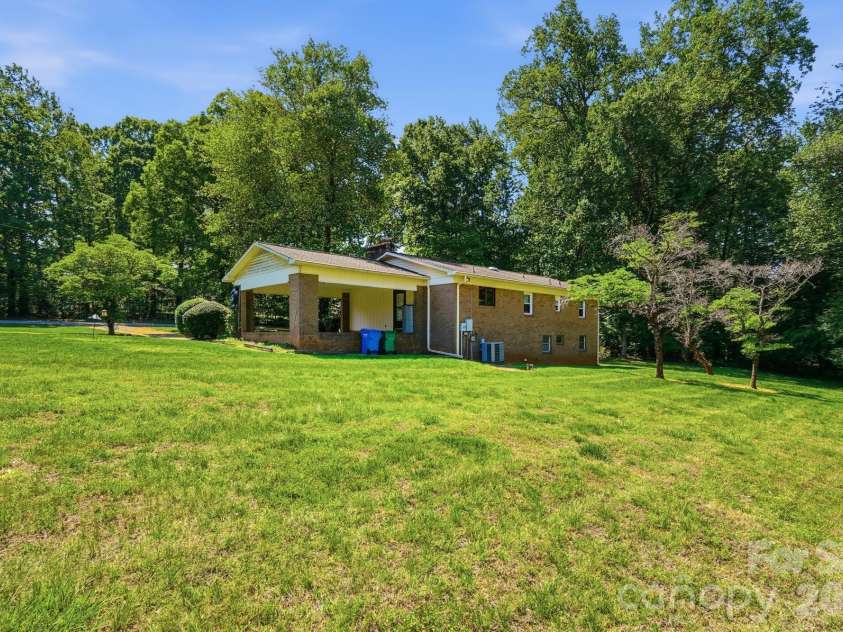 14050 Cabarrus Station Road, Midland, NC 28107.  MLS# CAR4371768, YatesRealty ID 31553. 
