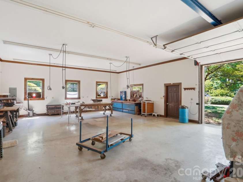 14050 Cabarrus Station Road, Midland, NC 28107.  MLS# CAR4371768, YatesRealty ID 31553. 