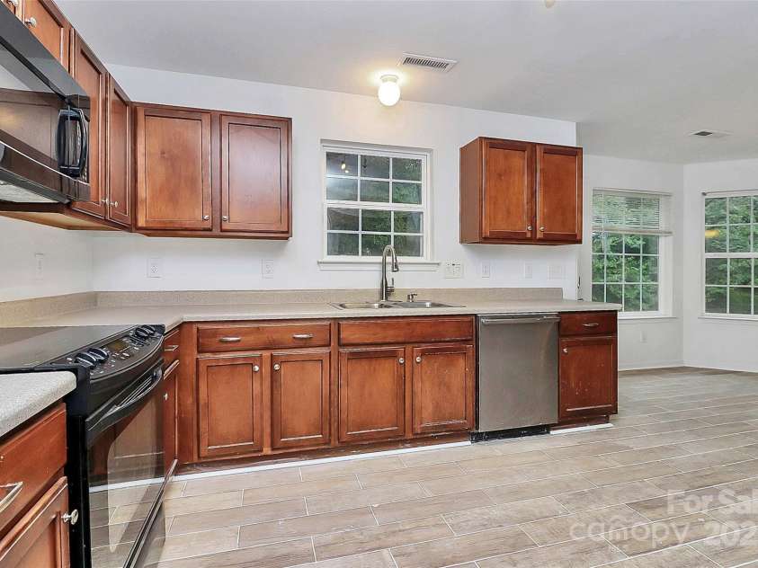2035 Covered Bridge Court, Rock Hill, SC 29732.  MLS# CAR4278461, YatesRealty ID 31553. 