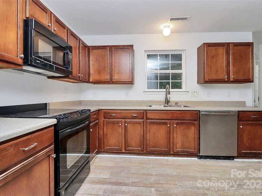 2035 Covered Bridge Court, Rock Hill, SC 29732.  MLS# CAR4278461, YatesRealty ID 31553. 