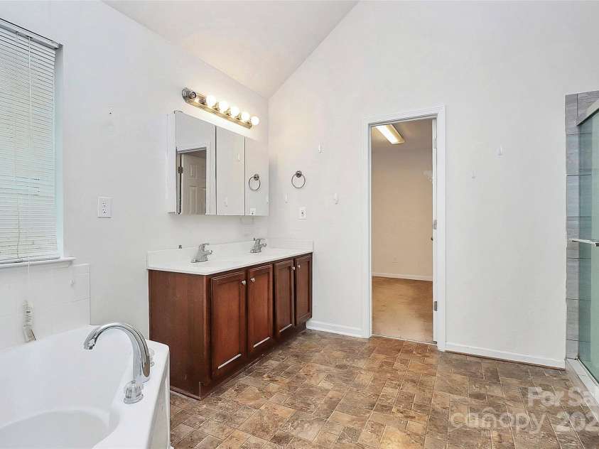 2035 Covered Bridge Court, Rock Hill, SC 29732.  MLS# CAR4278461, YatesRealty ID 31553. 