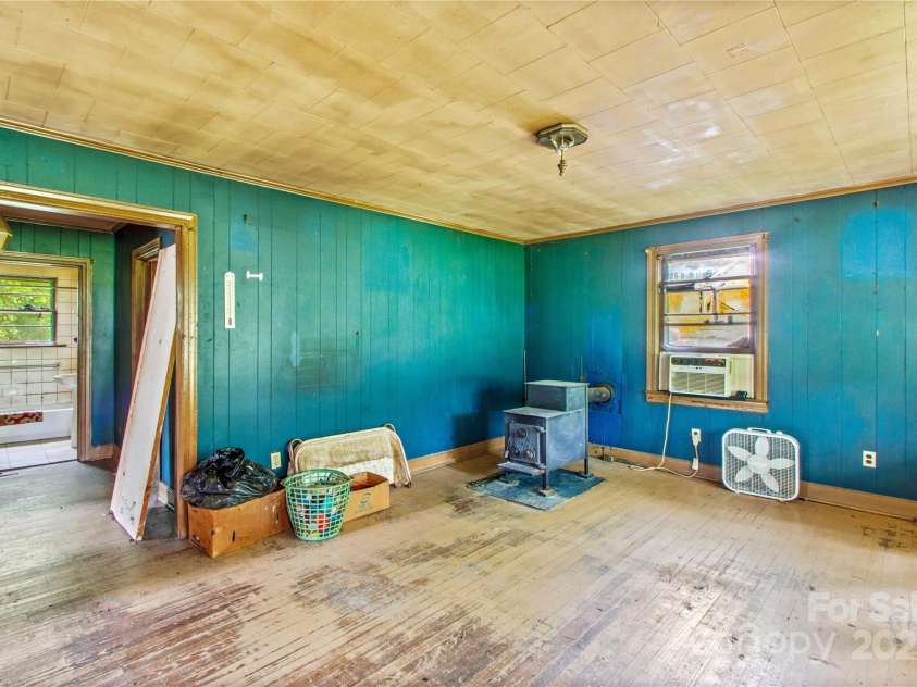 1425 King Road, Salisbury, NC 28146.  MLS# CAR4288414, YatesRealty ID 31554. 