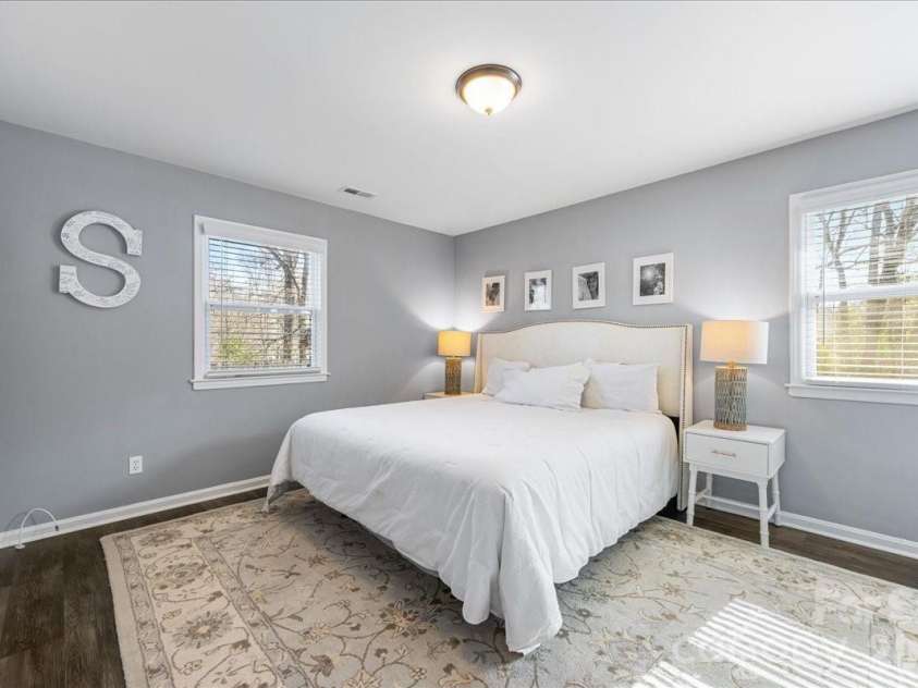 4914 Glenbrier Drive, Charlotte, NC 28212.  MLS# CAR4384998, YatesRealty ID 31554. Primary bedroom