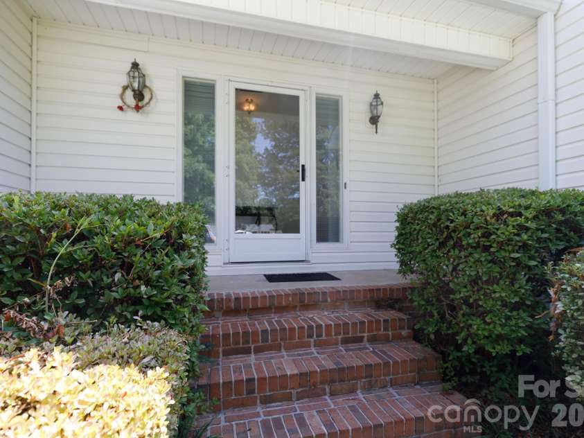 2250 Terrell Place, Rock Hill, SC 29732.  MLS# CAR4393727, YatesRealty ID 31556. 