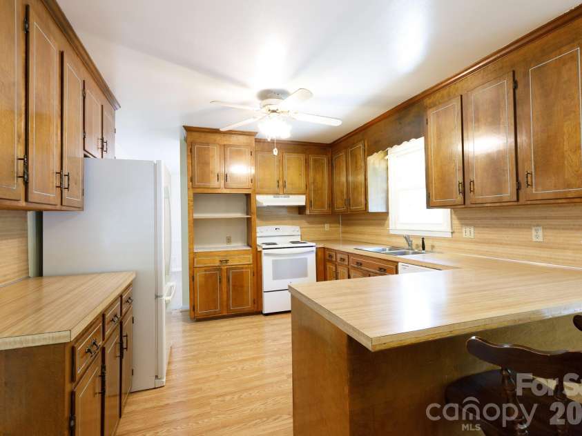 2250 Terrell Place, Rock Hill, SC 29732.  MLS# CAR4393727, YatesRealty ID 31556. 