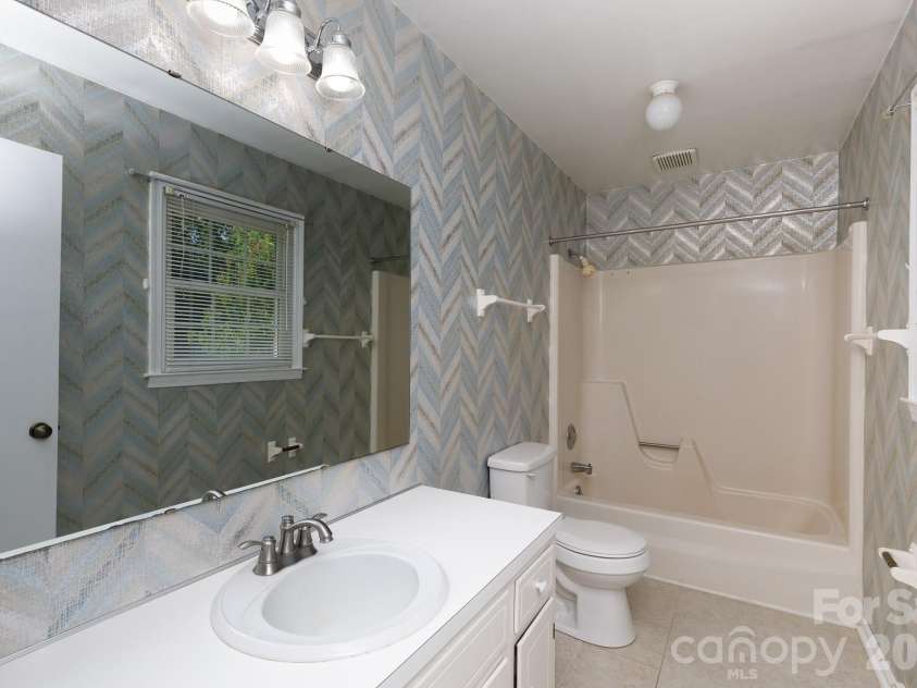 2250 Terrell Place, Rock Hill, SC 29732.  MLS# CAR4393727, YatesRealty ID 31556. 