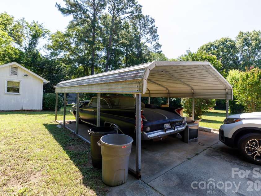 2250 Terrell Place, Rock Hill, SC 29732.  MLS# CAR4393727, YatesRealty ID 31556. 