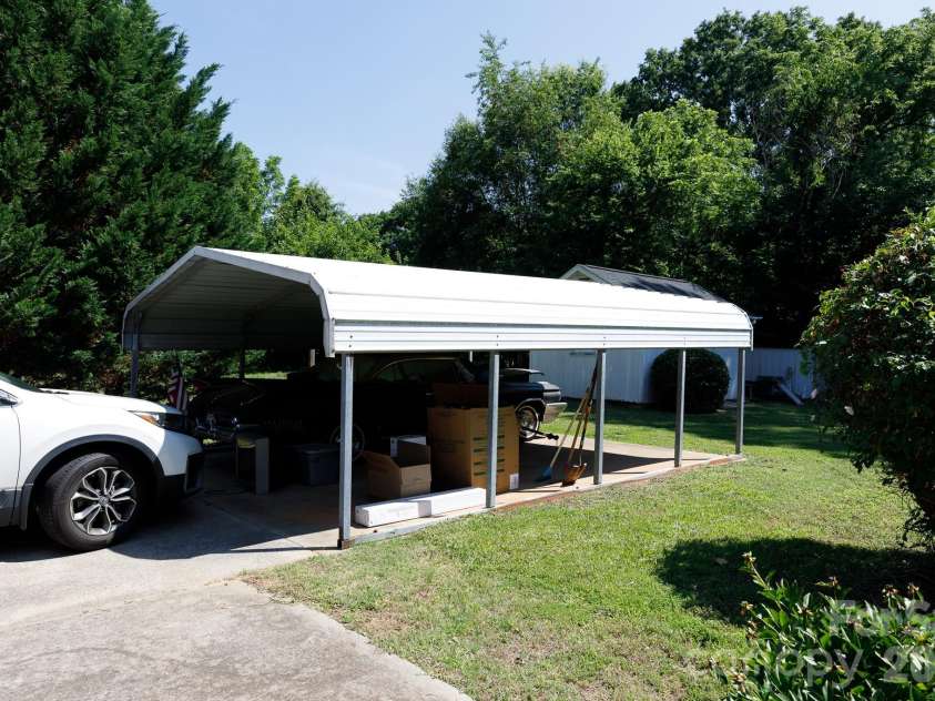 2250 Terrell Place, Rock Hill, SC 29732.  MLS# CAR4393727, YatesRealty ID 31556. 