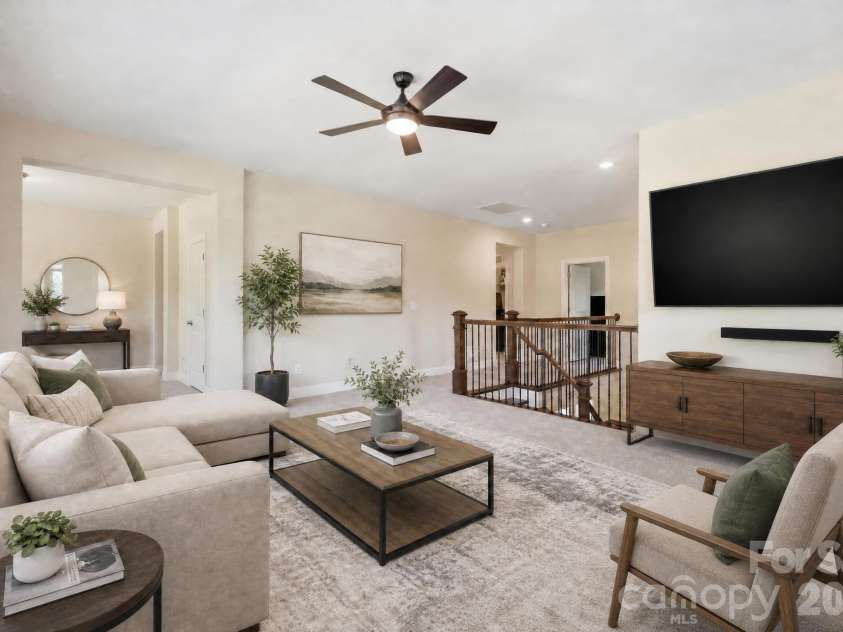 16306 Nicodemus Lane, Huntersville, NC 28078.  MLS# CAR4386004, YatesRealty ID 31557. Loft
