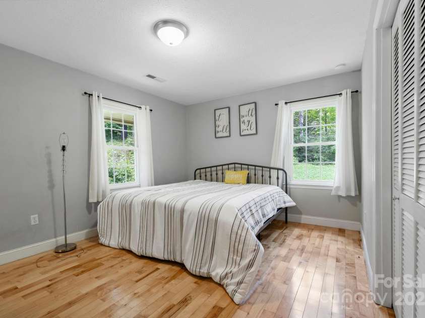 150 Deerwoode Lane, Brevard, NC 28712.  MLS# CAR4257546, YatesRealty ID 31558. Bedroom