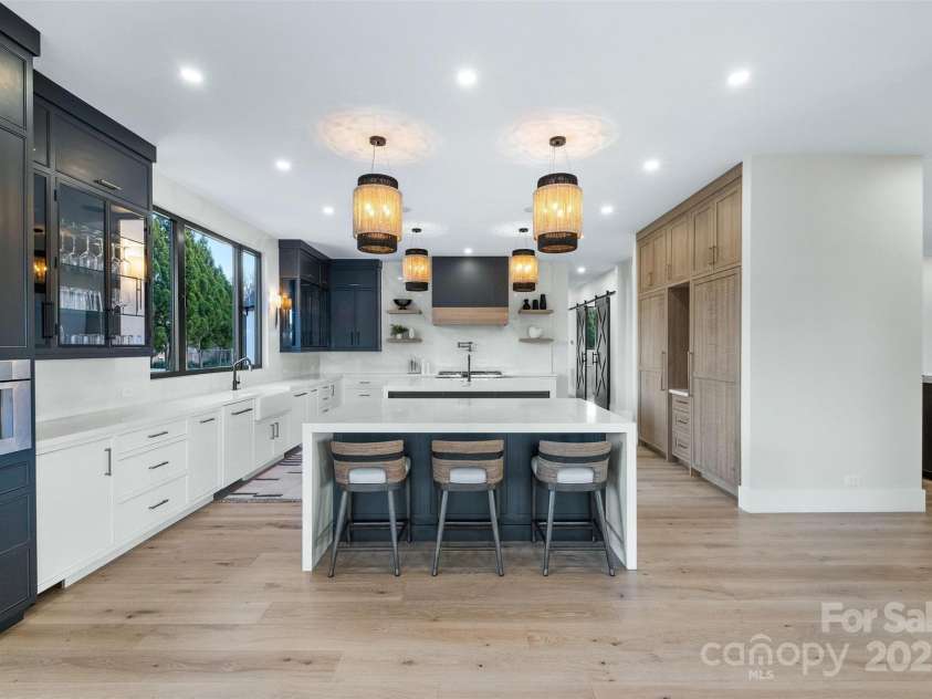 17235 Connor Quay Court, Cornelius, NC 28031.  MLS# CAR4291323, YatesRealty ID 3156. Kitchen