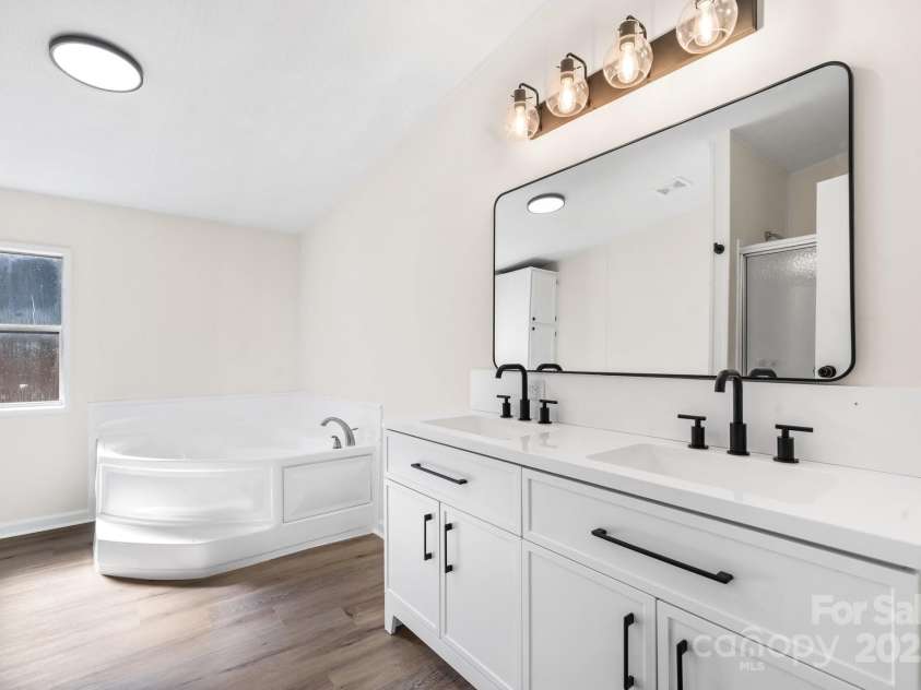 1841 Ellick Drive, Newton, NC 28658.  MLS# CAR4228469, YatesRealty ID 3156. 