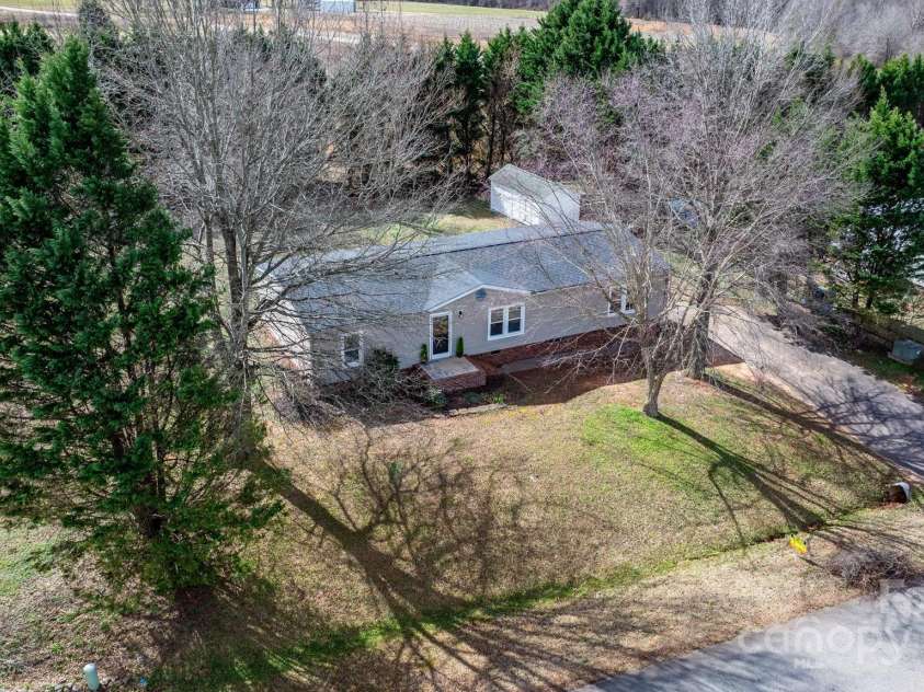 1841 Ellick Drive, Newton, NC 28658.  MLS# CAR4228469, YatesRealty ID 3156. 