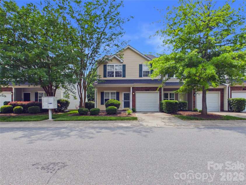11753 Coddington Ridge Drive, Charlotte, NC 28214.  MLS# CAR4390769, YatesRealty ID 31560. 