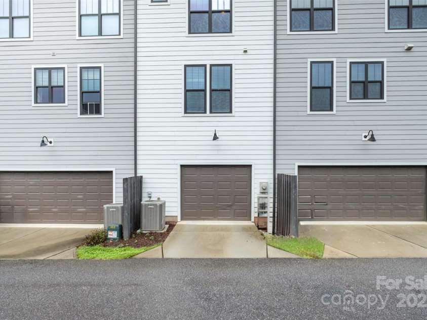 125 Capital Avenue, Mooresville, NC 28117.  MLS# CAR4280467, YatesRealty ID 31560. 