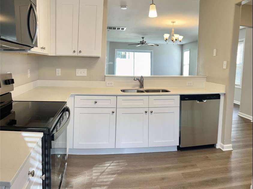 7702 Brisbane Court, Charlotte, NC 28215.  MLS# CAR4223141, YatesRealty ID 31561. 