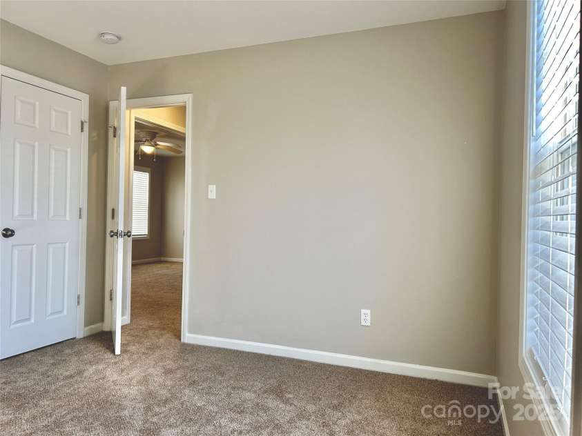 7702 Brisbane Court, Charlotte, NC 28215.  MLS# CAR4223141, YatesRealty ID 31561. 