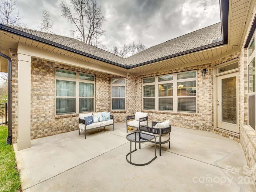 333 Lifestyle Court, Cramerton, NC 28056.  MLS# CAR4228979, YatesRealty ID 31562. 