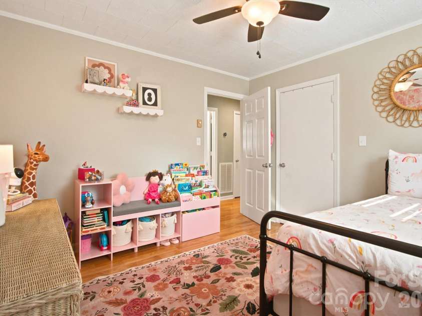 4608 Rainbow Drive, Kannapolis, NC 28081.  MLS# CAR4393962, YatesRealty ID 31562. Plenty of space