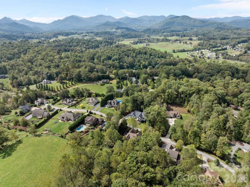 40 Mountain Shadows Drive, Leicester, NC 28748.  MLS# CAR4392638, YatesRealty ID 31563. 