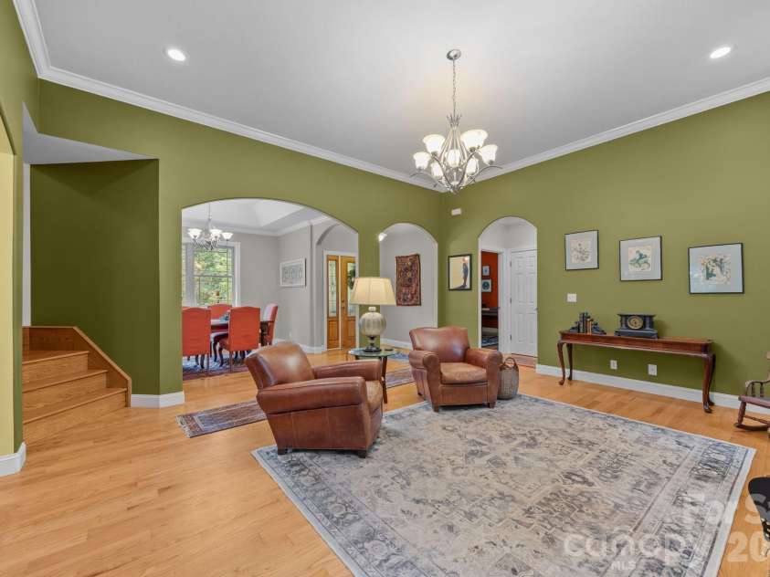 40 Mountain Shadows Drive, Leicester, NC 28748.  MLS# CAR4392638, YatesRealty ID 31563. 