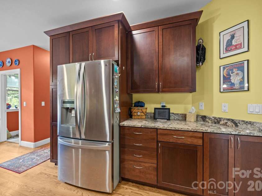 40 Mountain Shadows Drive, Leicester, NC 28748.  MLS# CAR4392638, YatesRealty ID 31563. 