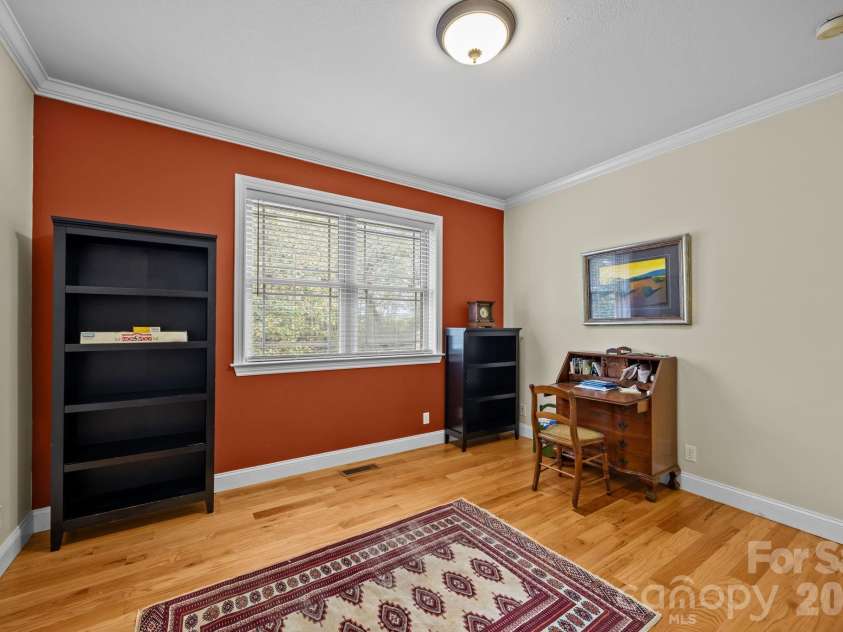 40 Mountain Shadows Drive, Leicester, NC 28748.  MLS# CAR4392638, YatesRealty ID 31563. 