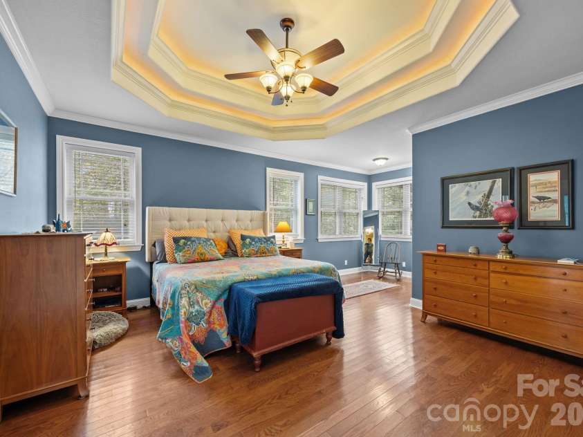 40 Mountain Shadows Drive, Leicester, NC 28748.  MLS# CAR4392638, YatesRealty ID 31563. 